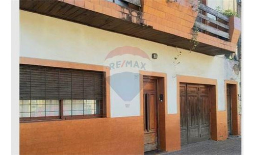 Casa 2 Flias 2 Y 3 Ambientes Cochera Villa Maipu