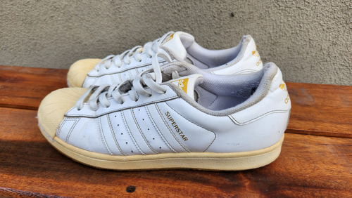 Zapatillas Adidas Superstar. N 42 / 9 Us (Usado)