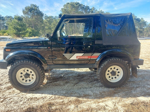 Imagen 5 de 9 de Suzuki Samurai, Dahiatsu Feroza, Nissan Patrol, Montero