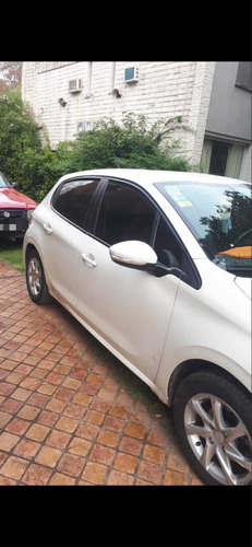 Peugeot 208 1.5 Allure Touchscreen 2014