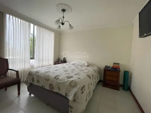 Apartamento En Venta En El Poblado. Cod V776057
