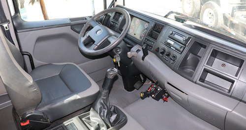 Volkswagen 26.280 - 6x4 Ano 2022 Com Cacamba Facchini 16m3