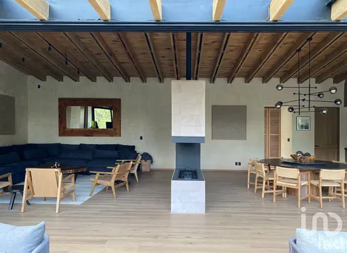 Venta Casa 4 Ambientes Avándaro