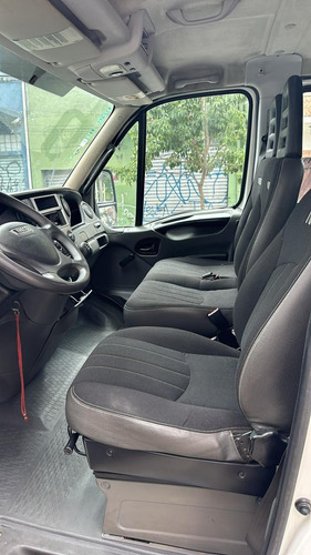 Iveco Daily 70c17 Cd 2015