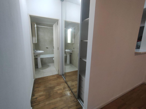Monoambiente En Palermo Con Balconcito Y Conexion A Lavarropas