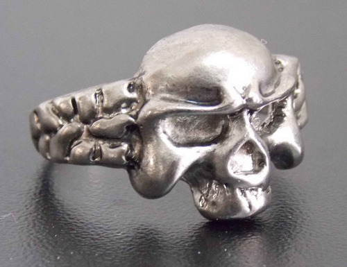 Anillo De Calavera Exelente Skpalace