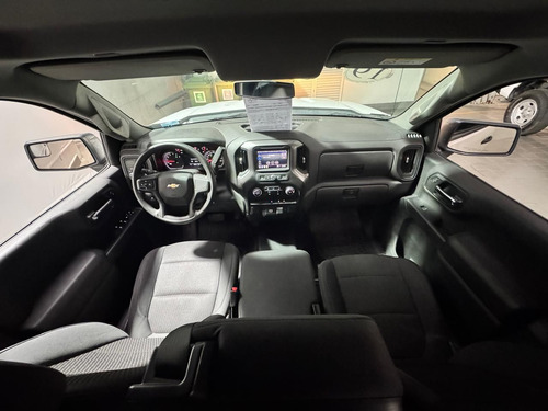 Chevrolet Silverado 4.3 V6 1500 WT Cabina Regular 4x2 At