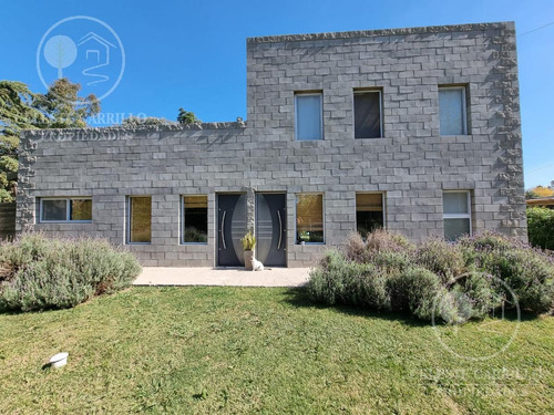 Venta - Casa - Barrio Parque Sakura