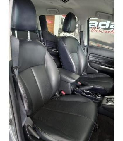 Imagem 2 de 11 de Mitsubishi L200 Triton Sport Hpe 2.4 Cd Diesel Aut.