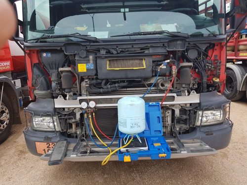 Imagen 3 de 10 de Aire Acondicionado Automotriz Carga Gas Reparación