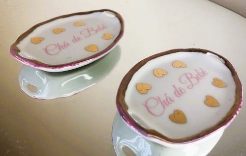 Imagem 2 de 3 de Kit 4 Bandejinha Porcelana Porta Anel Chá De Bebe