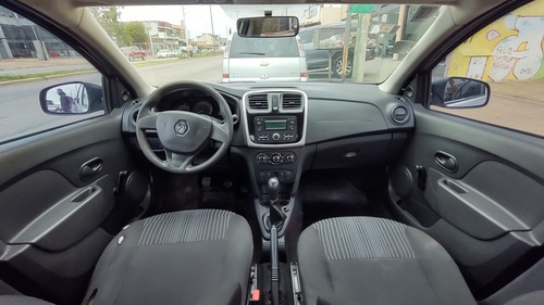 Imagen 9 de 9 de Renault Logan 1.6 Authentique 85cv 2015