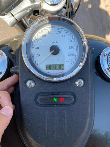 Harley Davidson Dyna Street Bob 2011