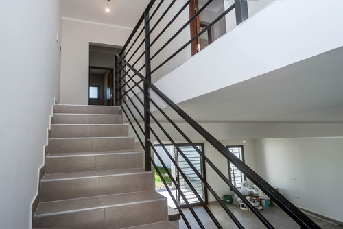 Imagen 21 de 30 de Duplex A Estrenar Venta Via Aurelia 3 Dorm