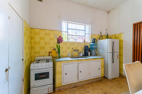 Casa En Venta 2 Dormitorios Con Patio Gdero. Baigorria