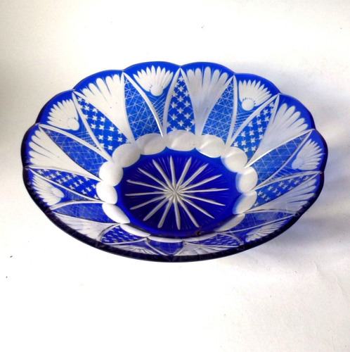 Hermoso Bowl Antiguo De Cristal Tallado Azul Tallado