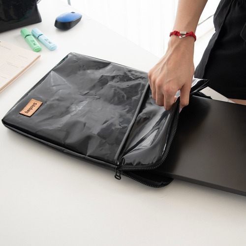 Imagen 7 de 10 de Porta Notebook Funda Estuche Impermeable Resistente Urbana