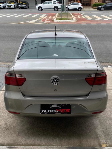 Imagem 11 de 14 de Volkswagen Voyage 1.6 Vht Comfortline Total Flex I-motion 4p
