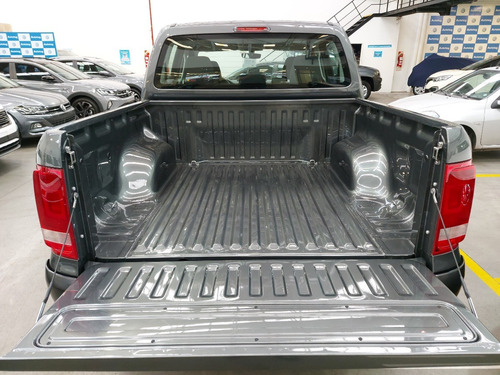 Imagen 18 de 25 de Volkswagen Amarok Comfortline 4x2 At