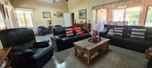 Casa En Venta En Zona De Los Colegios - Ref: 6472