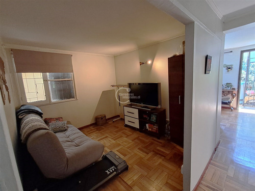Casa En Venta 4 Dorm. 3 B En Macul (a 1 Cuadra De Vic. Mac)