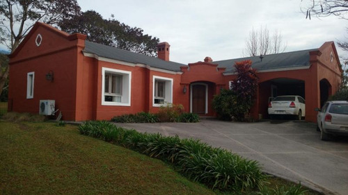 Casa En Venta En Country Las Yungas