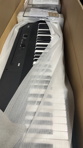 Korg Liano Piano Digital 88 Teclas Igual A Nuevo En Caja Negro