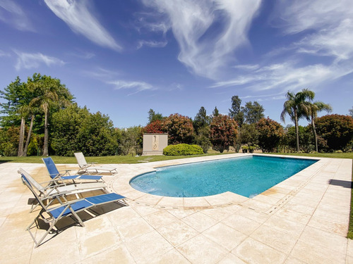 Casa En Venta 15 Ambientes En Saint Thomas Sur, Canning