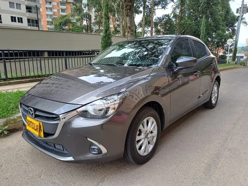 Mazda 2 1.5 turing