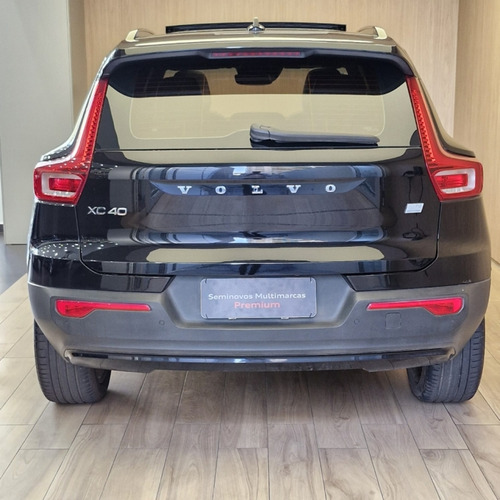 Volvo XC40 1.5 T5 RECHARGE R-DESIGN GEARTRONIC