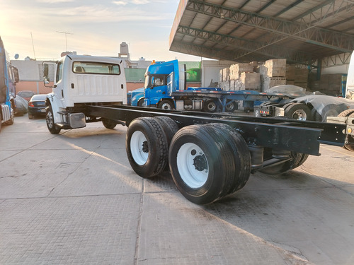 Freightliner M2 Torton