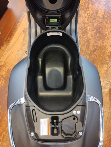 Imagen 13 de 15 de Vespa Gts 300 Super 300 Sport Entrega Inmediata!!!!
