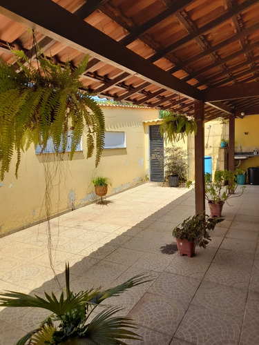 Casa Ampla Costa Verde. Com 220mts2, 3qtos,