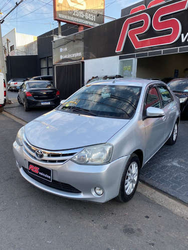 Toyota Etios Sedán XLS 1.5 (Flex)