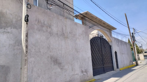 Propiedad En Venta Con Terreno Muy Amplio En Cuajimalpa