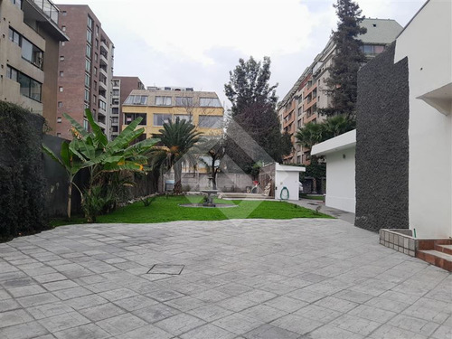 Local Comercial En Arriendo En Ñuñoa