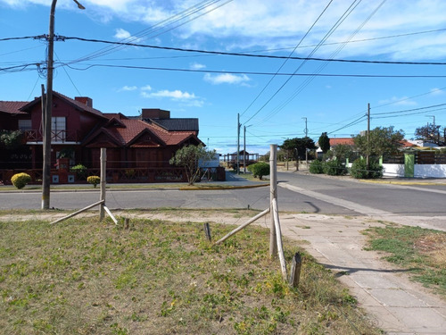 Imagen 4 de 8 de Oportunidad!! Vendo Ultimo Lote A 50 Metros De La Playa. Barrio San Rafael. Mar De Ajo.