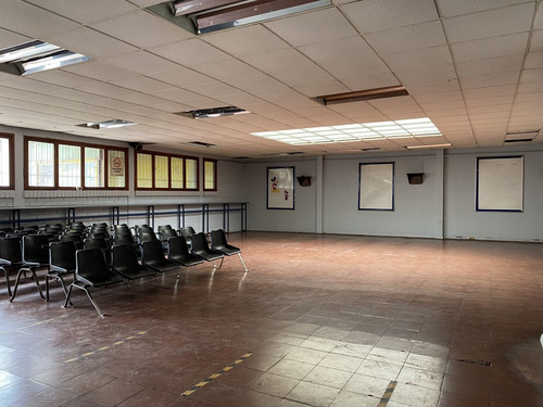 Imagen 2 de 19 de Venta Estupendo Y Único Terreno En Plaza De Armas De Peñaflo