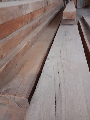 Imagen 1 de 4 de Vigas De Madera De Pino