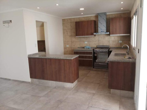 Imagen 4 de 8 de Duplex Casa Miradores De Manantiales Precio Unico