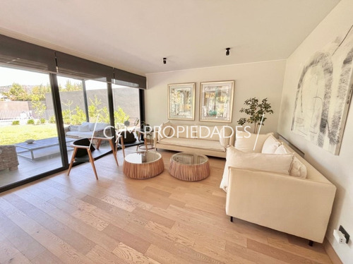 Valle Escondido / Condominio Exclusivo