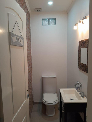 Casa En Venta - 4 Dormitorios 2 Baños - 469mts2 - Suipacha
