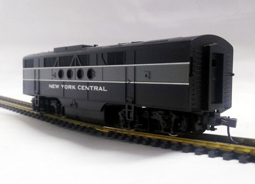 Imagen 2 de 5 de Locomotora Diesel New York Unidad B - H0 1/87 Dcc Bachmann