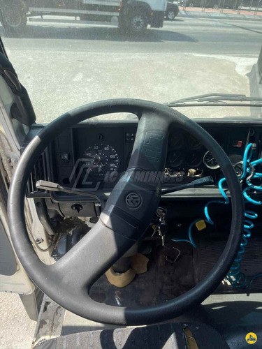 Imagem 3 de 7 de Volkswagen 12140