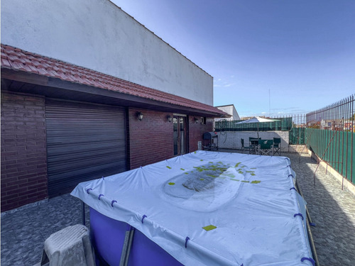 Casa Ph 3 Amb. (p.a) Con Terraza- Av. J. P. Ramos Y San Salvador