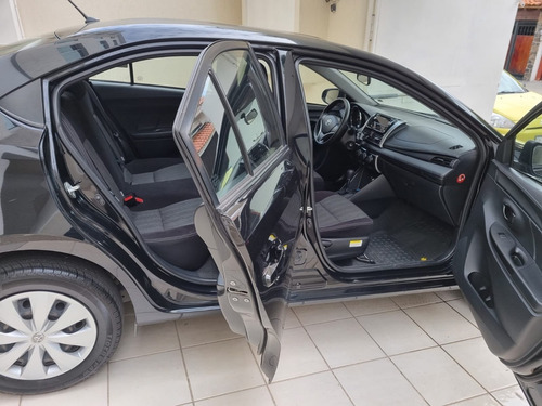 Imagen 10 de 11 de Yaris Sedan 2017 Automatico