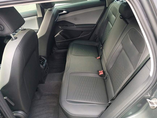Volkswagen Taos 1.4 250 TSI TOTAL FLEX COMFORTLINE AUTOMÁTICO