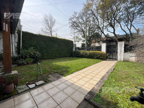 Casa En Lote Propio En Venta - Chilavert