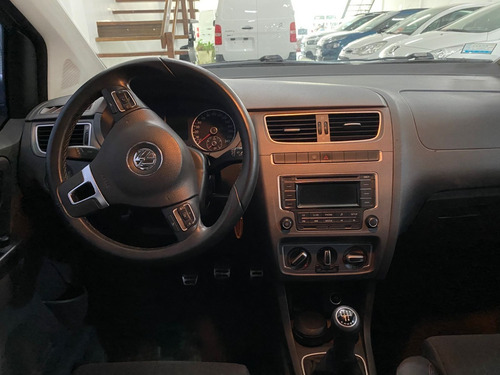 Imagen 10 de 15 de Volkswagen Suran Cross 1.6l R Door 878 Manual 2014 Usado