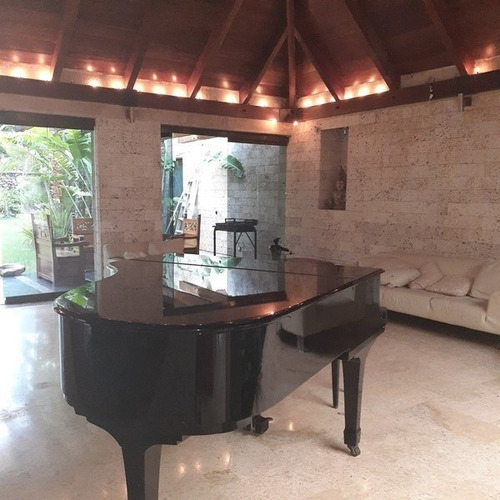 Imagen 11 de 25 de María Vende Espectacular Quinta En Hato Royal